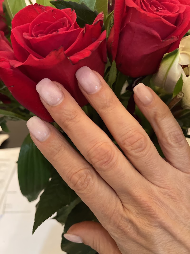 Wedding Nails nail design by AMQ Beauty & Salon in Los Angeles
