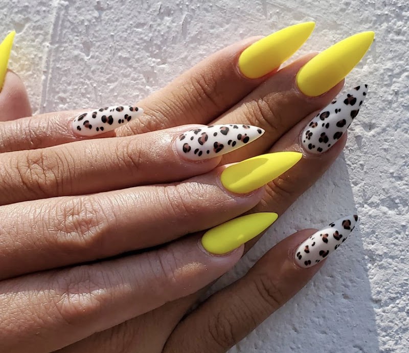 Summer Nails nail design by BE & J Nails in Los Angeles