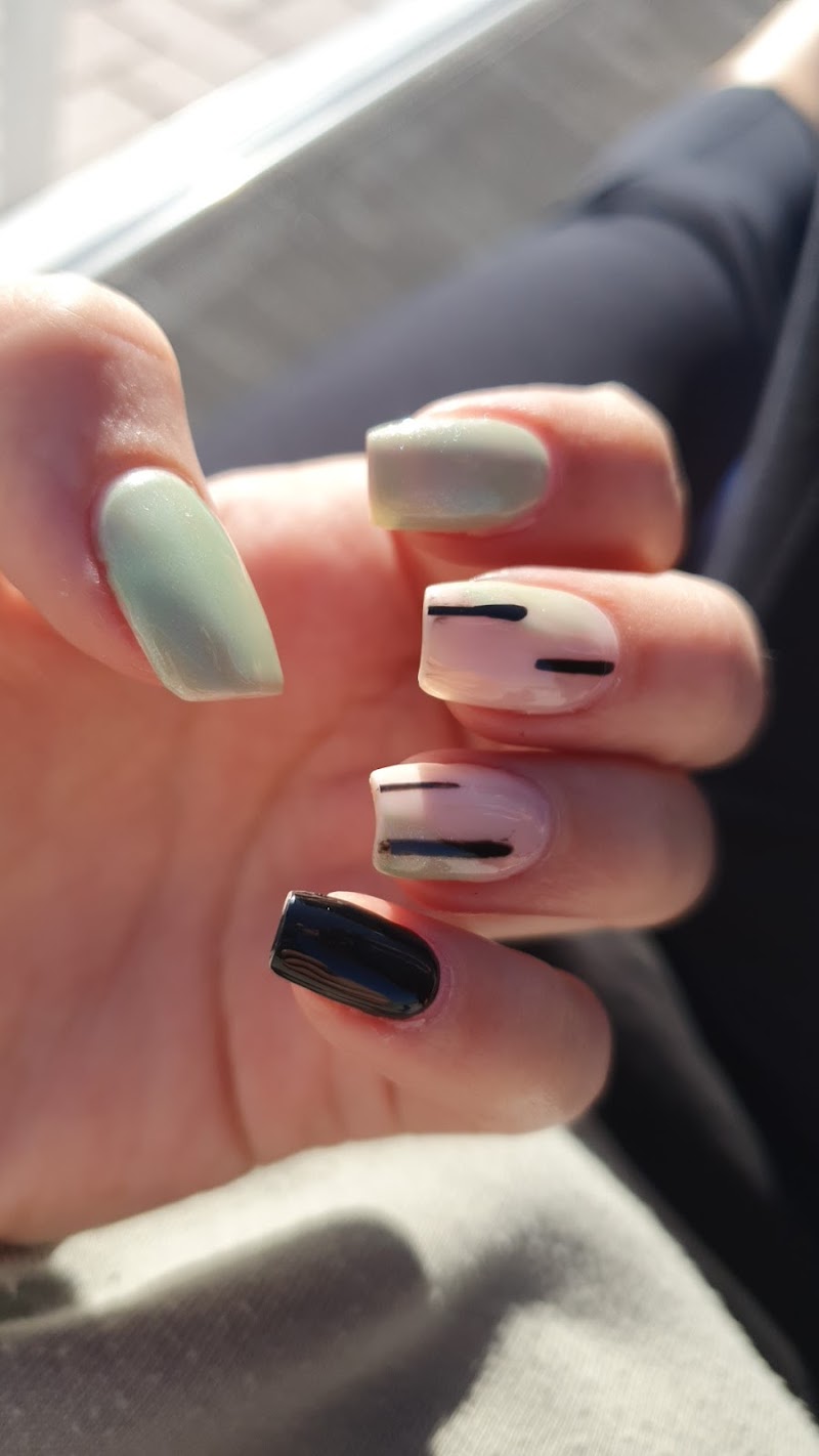 Winter Nails nail design by Nails 4 U in Miami