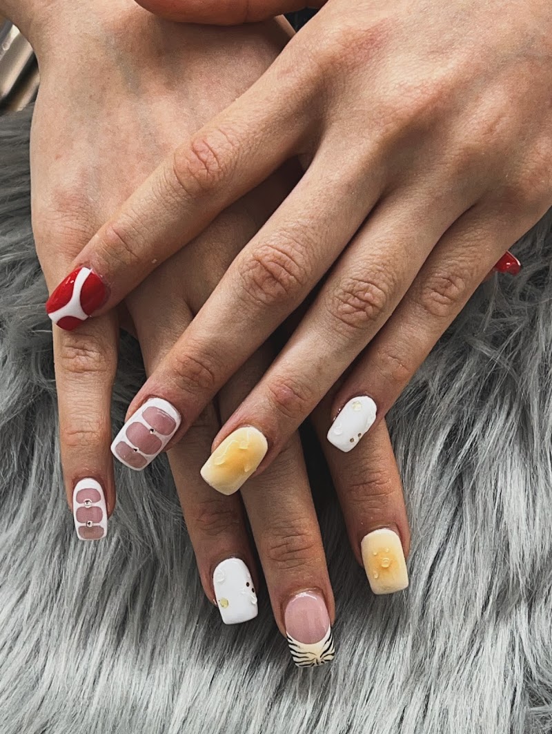 Nail Salon at Beauty Nail Salon in New York