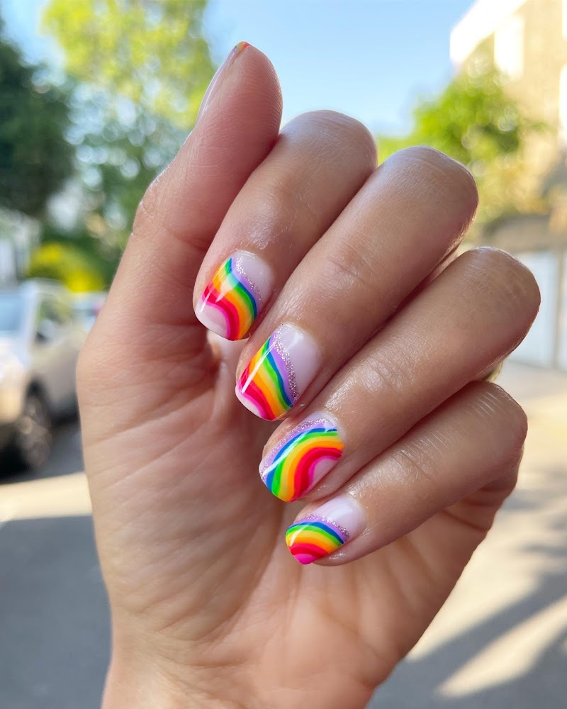 Ombre Nails nail design by Li's Luxury Nails in London