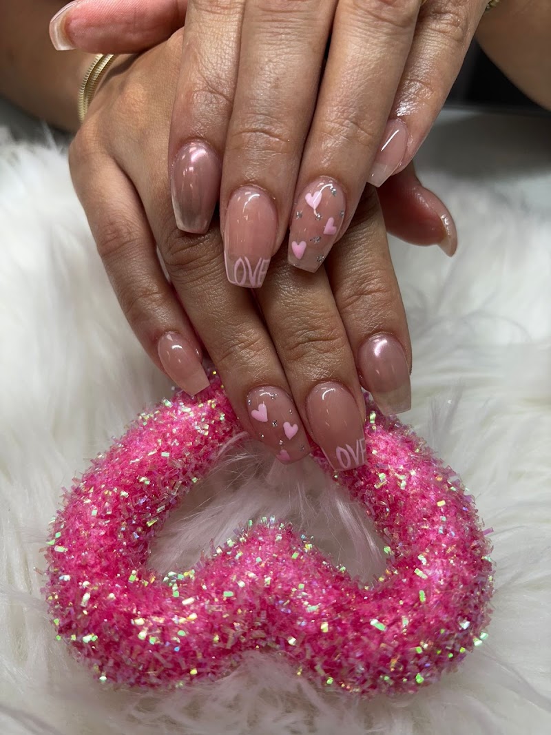 Nail Art at Ly's Nails Salon in Miami