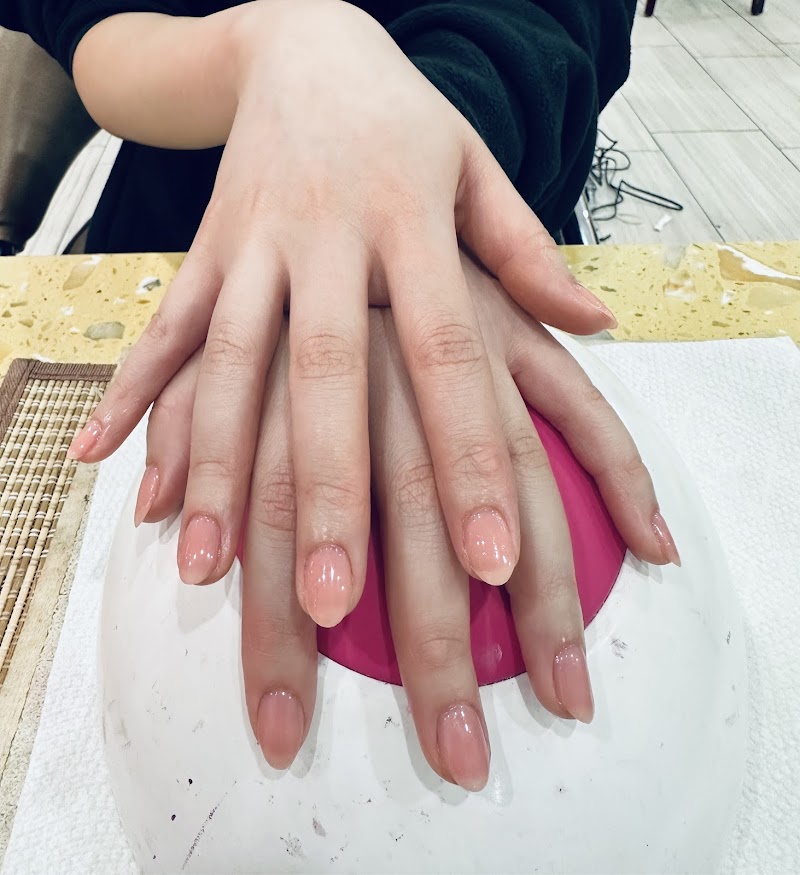 French Tips at 109 Nails in New York