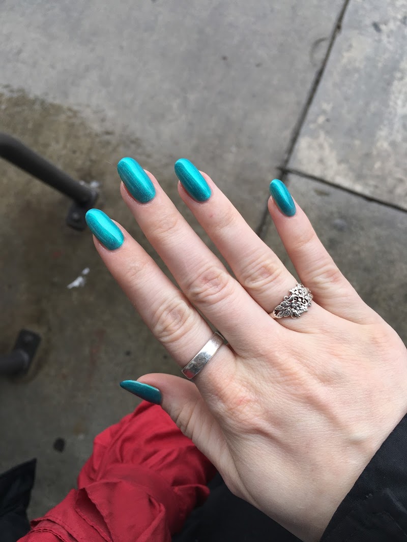 Marble Nails nail design by Nail Atelier