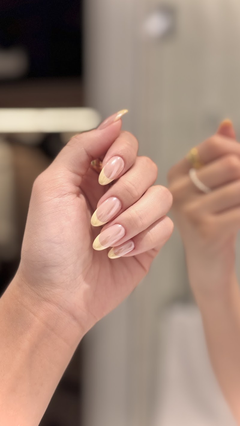 Christmas Nails nail design by Zegna Nails in New York