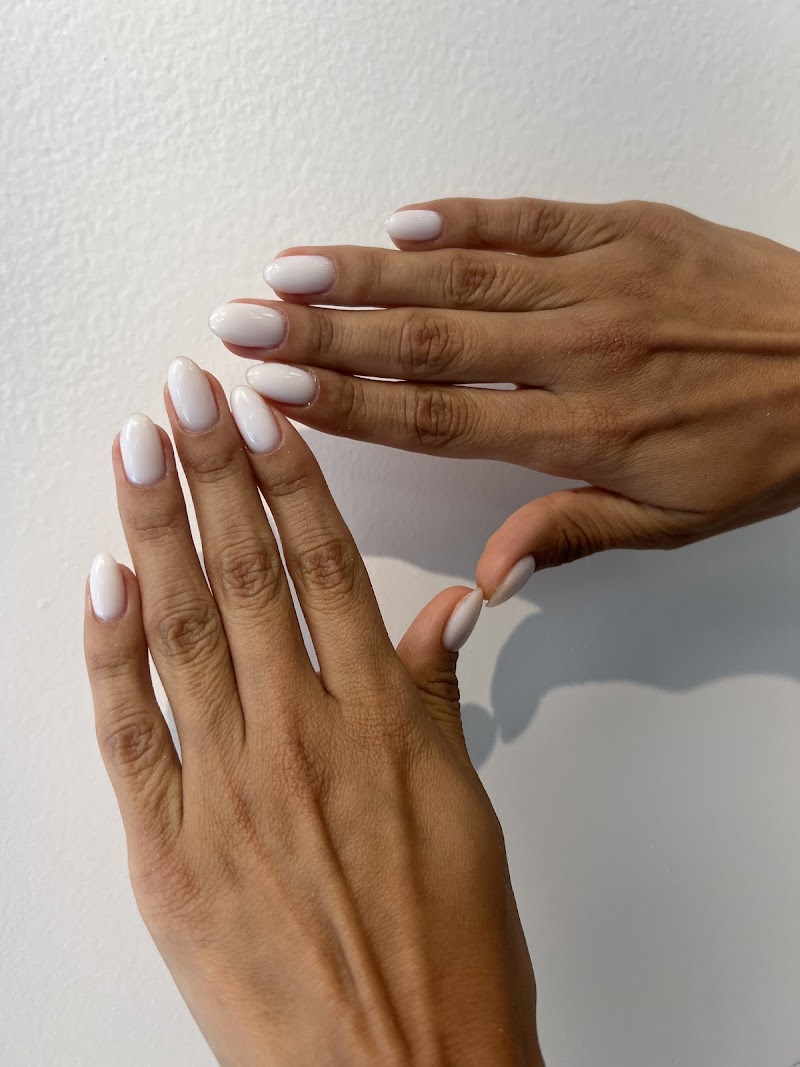 White Nails nail design by LOVE YOU NAIL SALON