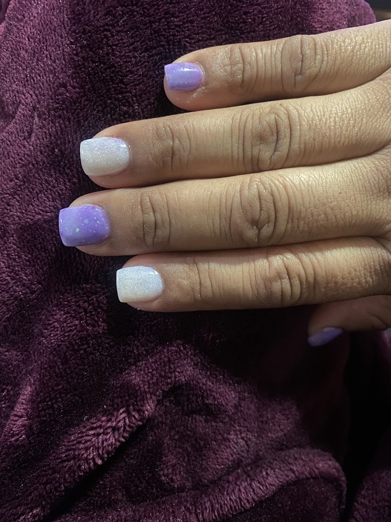 Chrome Nails nail design by Event Nail in Los Angeles