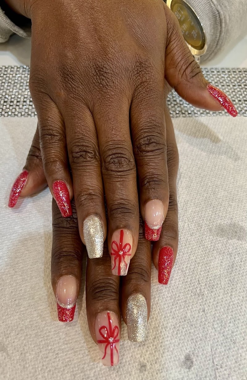 Nail Art at Cologo Nail & SPA in New York