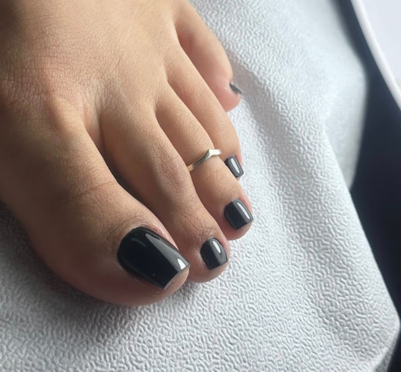 BIAB nail design by Russian Claws in New York