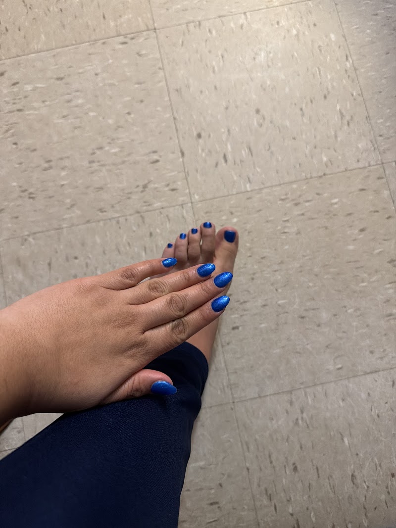 Nail Salon at Yumi Nail Salon in New York