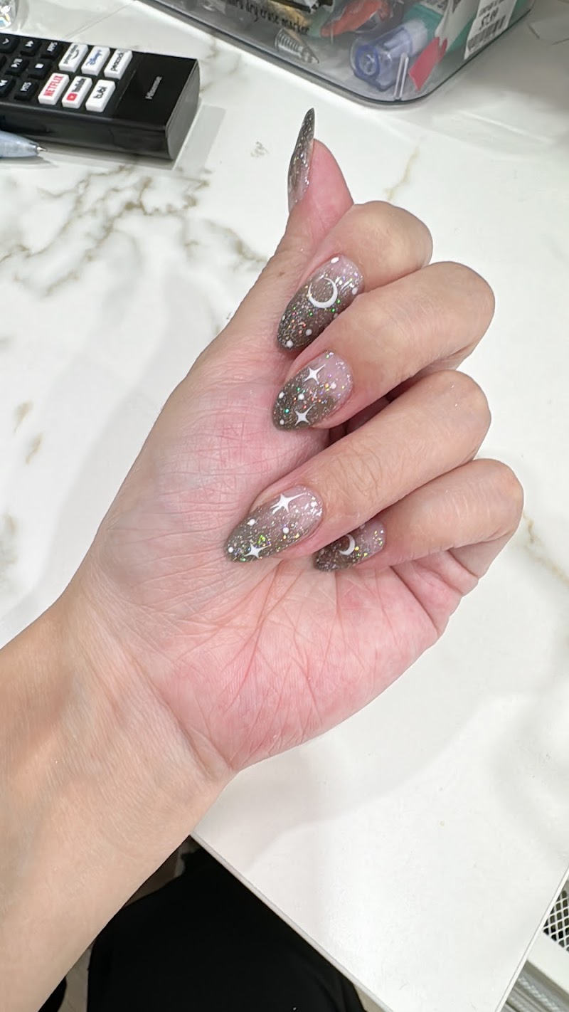 BIAB nail design by Flourish DYC Nail Spa & Beauty Facial in New York