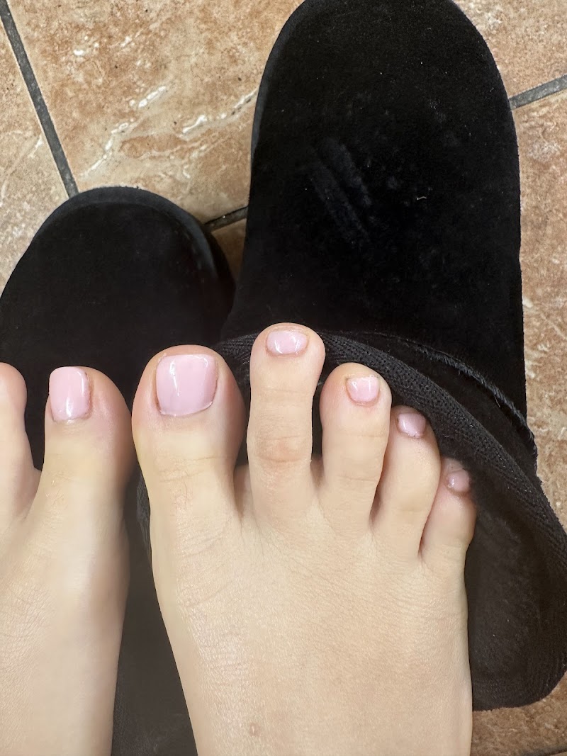 Geometric Nails nail design by D’ Morel Nail Salon & Multiservice in New York