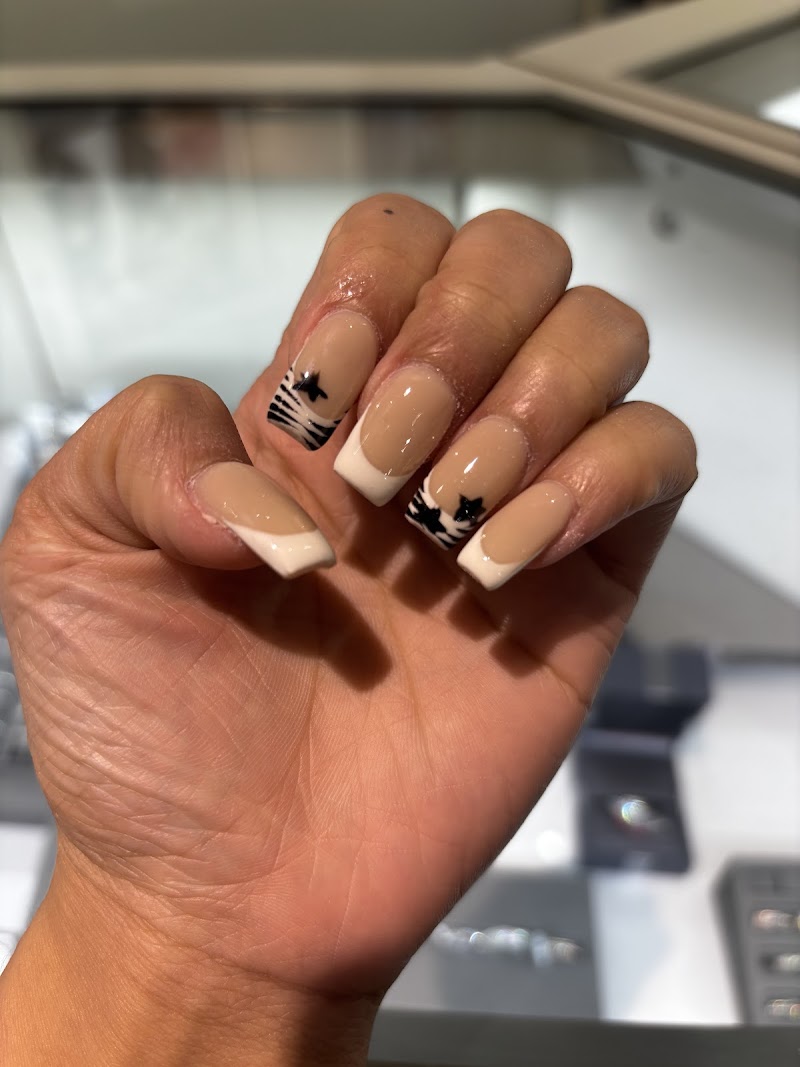 Chrome Nails nail design by Ocean Breeze in Miami