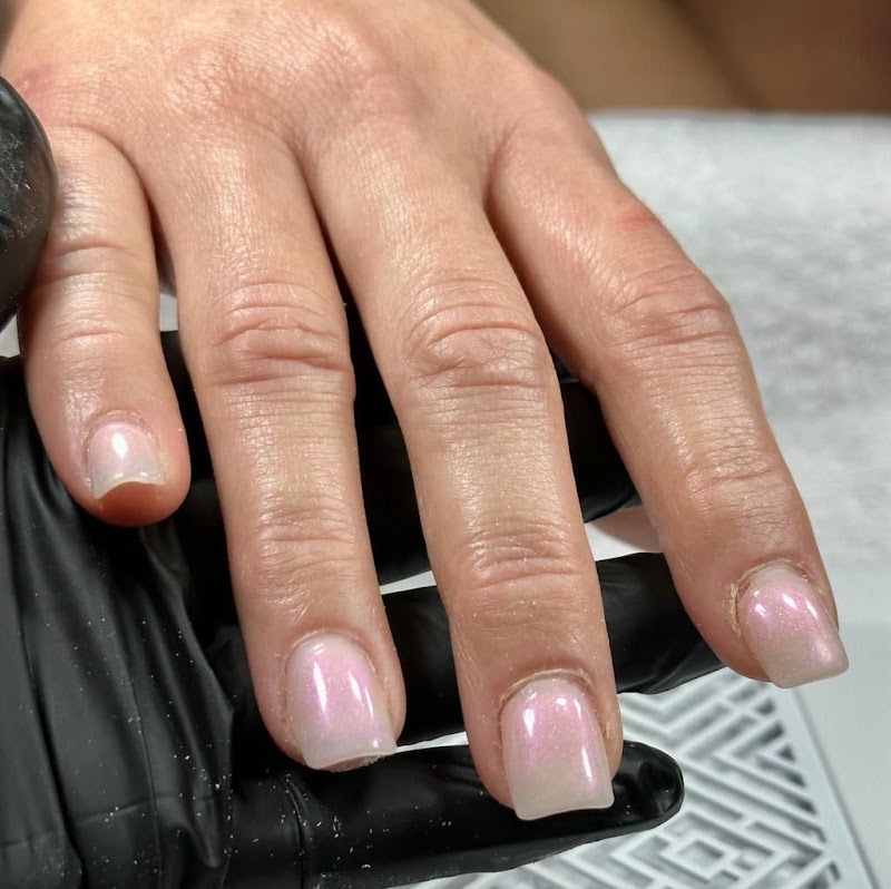 French Tips at Kathy's Excellent SPA in Miami