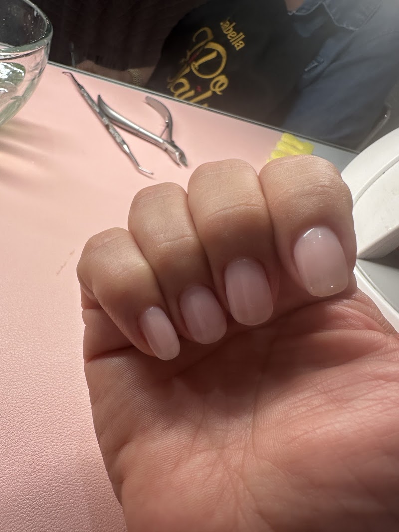 Nail Salon at Cosa Bella Beauty Salon and SPA in Miami