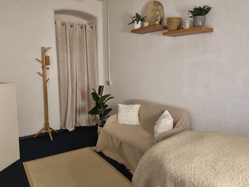 Nail Salon at Inner Radiance Studio in London