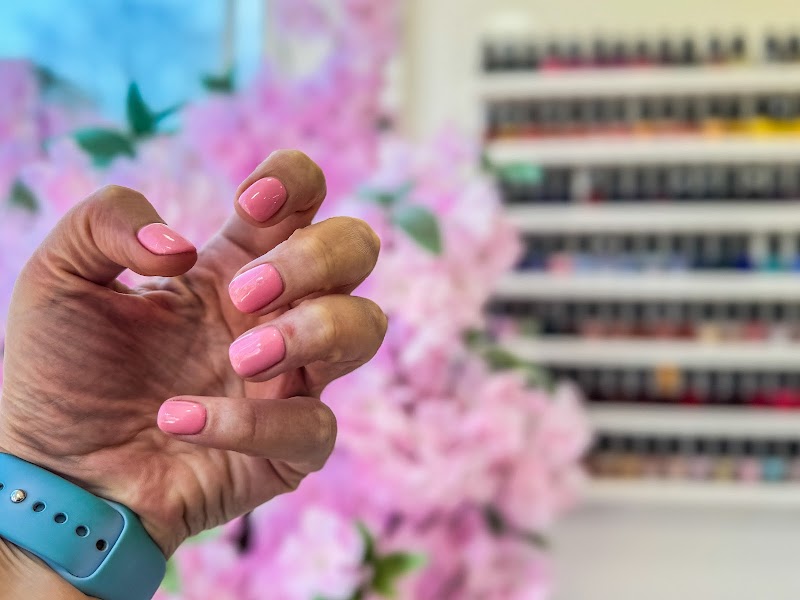 BIAB nail design by Le Feu Nails in London