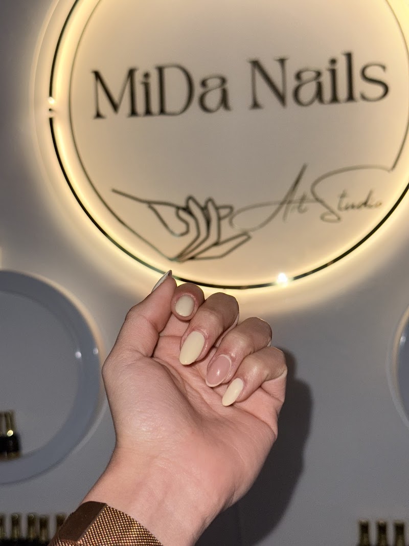 Dark Nails nail design by Mida Nails in Miami